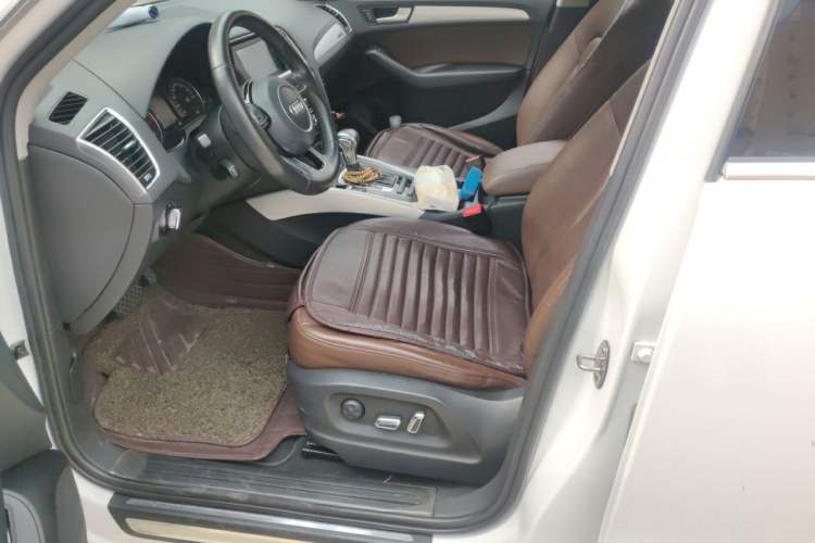 Used Audi Q5 2013 40 TFSI Technology Edition Left Front Seat