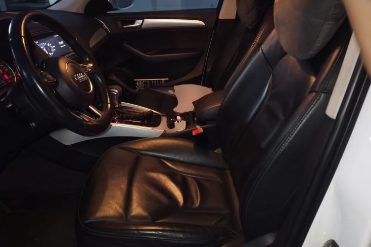 Used Audi Q5 2013 40 TFSI Technology Edition Left Front Seat