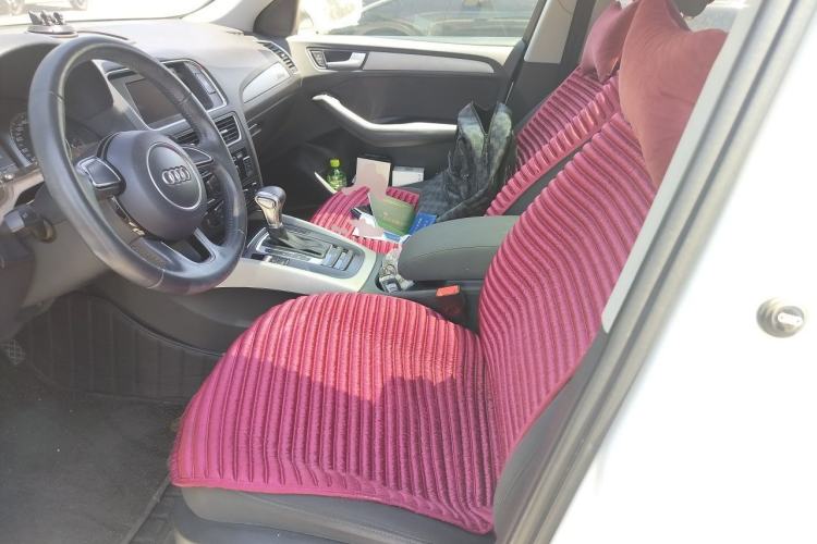 Used Audi Q5 2013 40 TFSI Ambition Left Front Seat