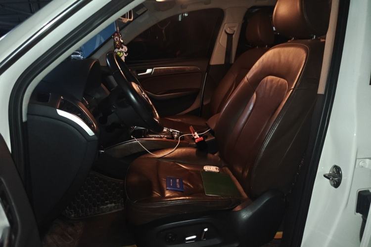 Used Audi Q5 2013 40 TFSI Comfort Edition Left Front Seat