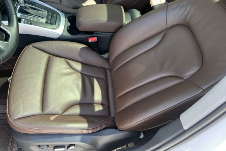 Used Audi Q5 2013 40 TFSI Technology Edition Left Front Seat