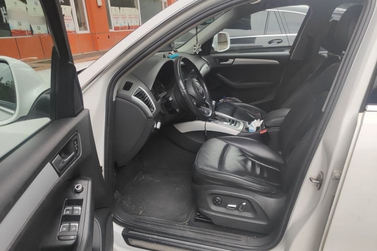 Used Audi Q5 2013 40 TFSI Technology Edition Left Front Seat