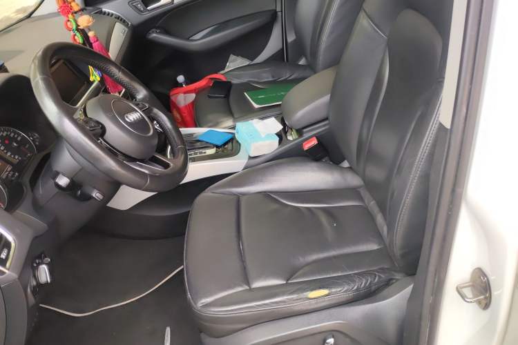 Used Audi Q5 2013 40 TFSI Technology Edition Left Front Seat