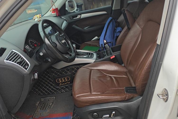 Used Audi Q5 2013 40 TFSI Technology Edition Left Front Seat