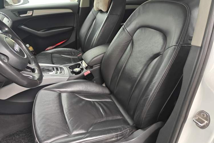 Used Audi Q5 2013 40 TFSI Technology Edition Left Front Seat