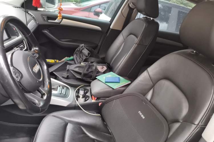 Used Audi Q5 2013 40 TFSI Technology Edition Left Front Seat