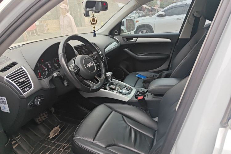 Used Audi Q5 2013 45 TFSI quattro Sport Edition Left Front Seat