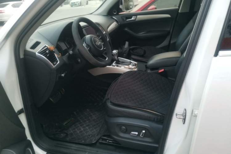 Used Audi Q5 2013 45 TFSI quattro Sport Edition Left Front Seat
