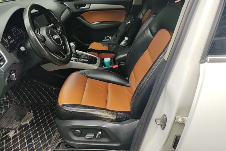 Used Audi Q5 2013 40 TFSI Ambition Left Front Seat