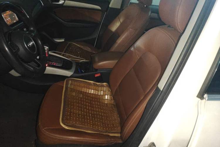 Used Audi Q5 2013 40 TFSI Ambition Left Front Seat