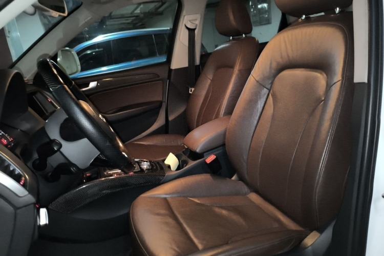 Used Audi Q5 2013 40 TFSI Technology Edition Left Front Seat