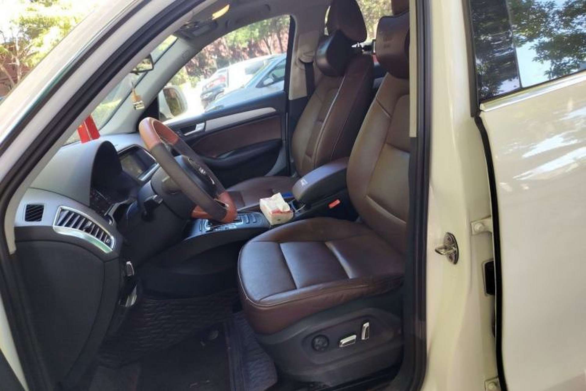 Used Audi Q5 2013 40 TFSI Ambition Left Front Seat