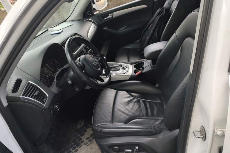 Used Audi Q5 2013 45 TFSI quattro Sport Edition Left Front Seat