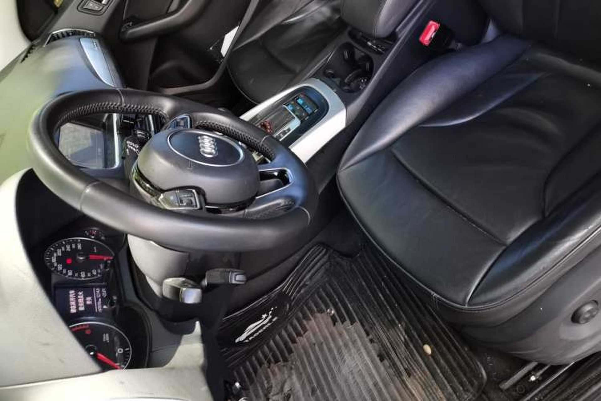 Used Audi Q5 2013 40 TFSI Ambition Left Front Seat
