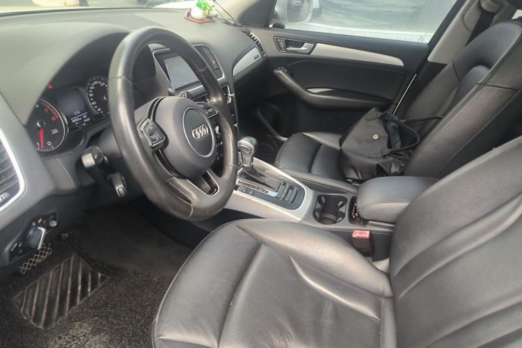 Used Audi Q5 2013 40 TFSI Technology Edition Left Front Seat