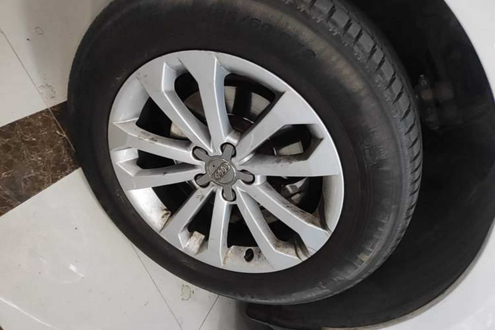Used Audi Q5 2013 40 TFSI Technology Edition Left Front Wheel Hub