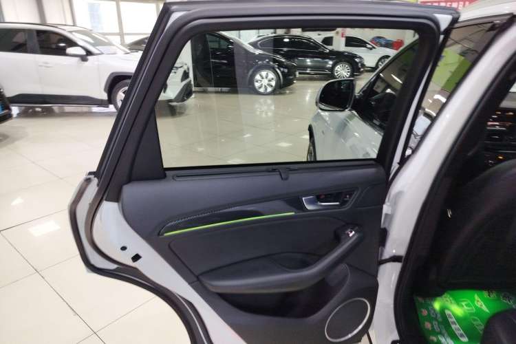 Used Audi Q5 2013 45 TFSI quattro Sport Edition Left Rear Door Interior
