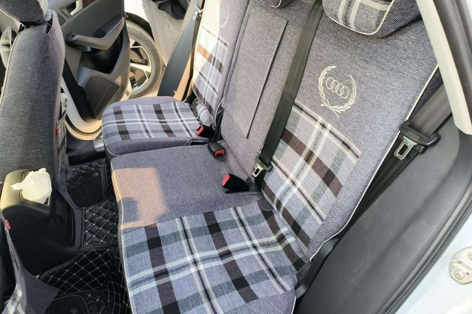 Used Audi Q5 2013 40 TFSI Ambition Left Rear Seat