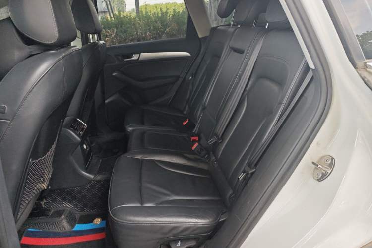 Used Audi Q5 2013 40 TFSI Technology Edition Left Rear Seat
