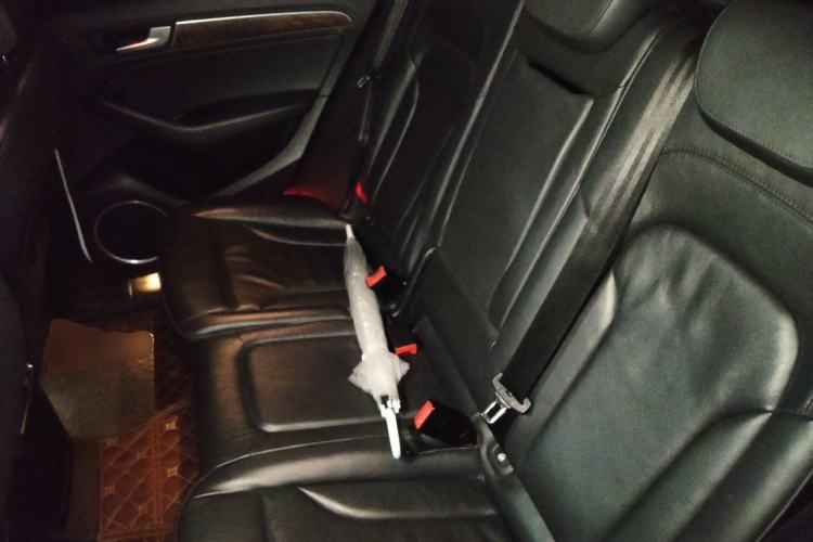Used Audi Q5 2013 40 TFSI Comfort Edition Left Rear Seat