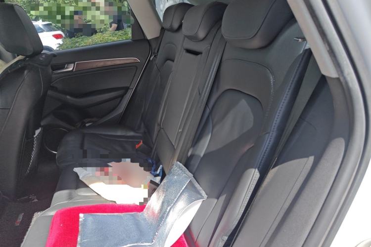 Used Audi Q5 2013 40 TFSI Comfort Edition Left Rear Seat