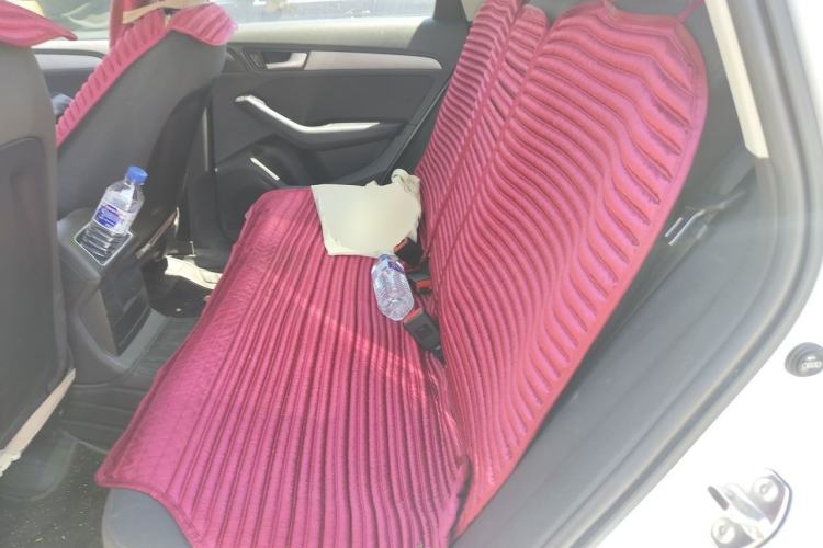 Used Audi Q5 2013 40 TFSI Ambition Left Rear Seat
