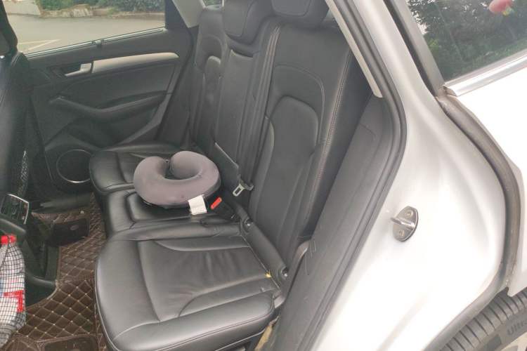 Used Audi Q5 2013 45 TFSI quattro Sport Edition Left Rear Seat