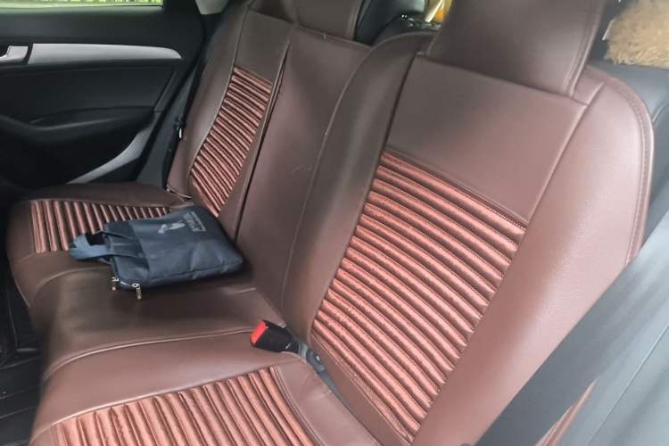 Used Audi Q5 2013 40 TFSI Ambition Left Rear Seat