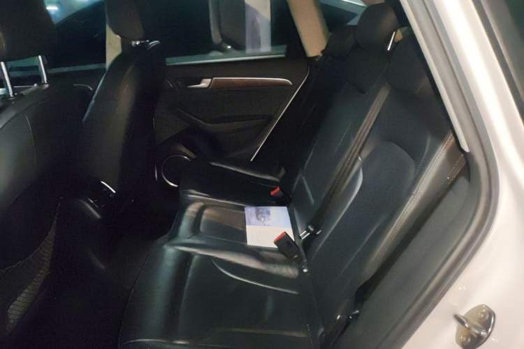 Used Audi Q5 2013 40 TFSI Comfort Edition Left Rear Seat
