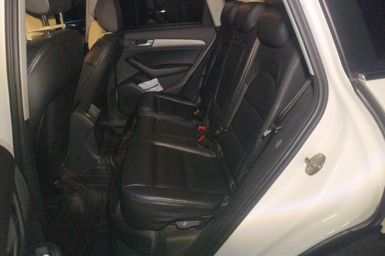 Used Audi Q5 2013 40 TFSI Comfort Edition Left Rear Seat