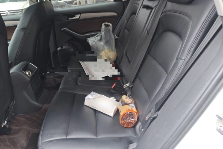 Used Audi Q5 2013 40 TFSI Ambition Left Rear Seat