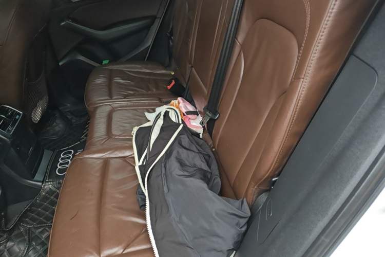 Used Audi Q5 2013 40 TFSI Technology Edition Left Rear Seat