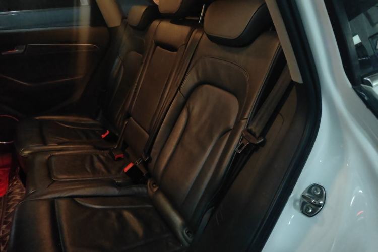 Used Audi Q5 2013 40 TFSI Comfort Edition Left Rear Seat