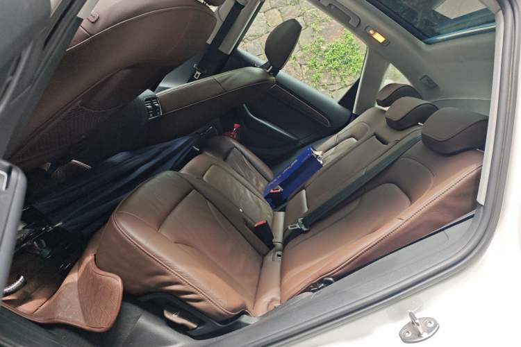 Used Audi Q5 2013 40 TFSI Comfort Edition Left Rear Seat