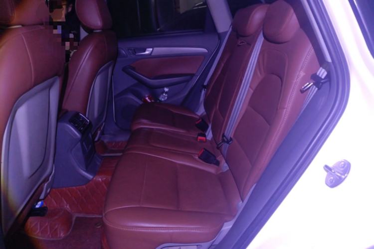Used Audi Q5 2013 40 TFSI Ambition Left Rear Seat