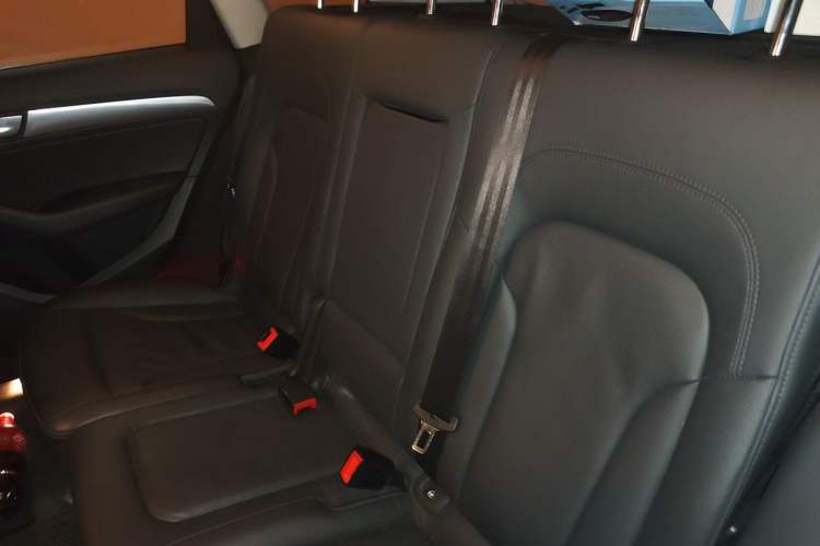 Used Audi Q5 2013 40 TFSI Technology Edition Left Rear Seat