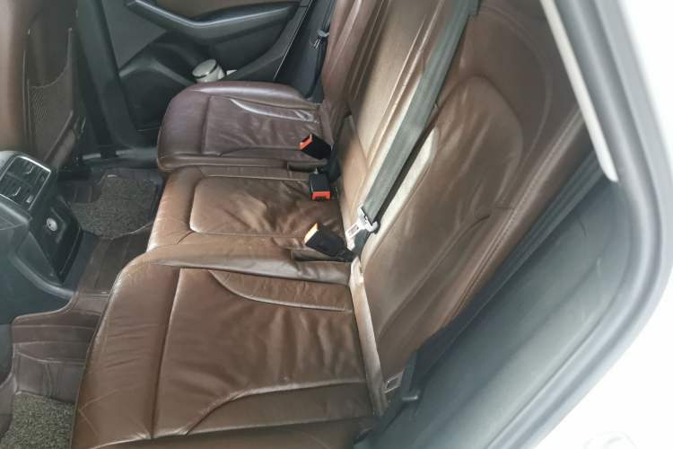 Used Audi Q5 2013 40 TFSI Technology Edition Left Rear Seat