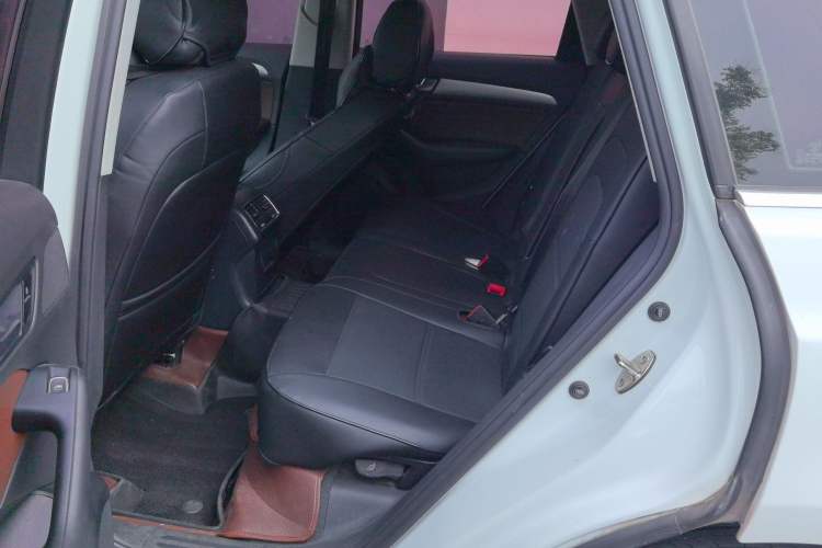 Used Audi Q5 2013 40 TFSI Technology Edition Left Rear Seat