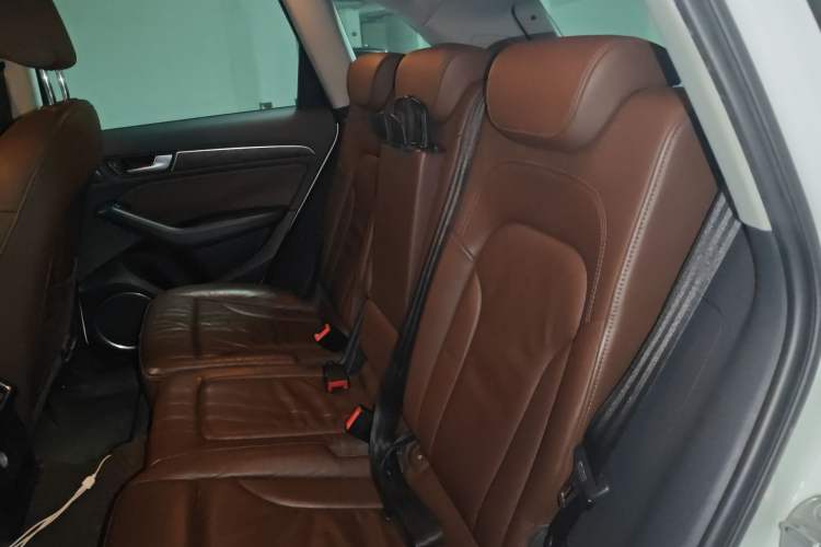 Used Audi Q5 2013 40 TFSI Comfort Edition Left Rear Seat