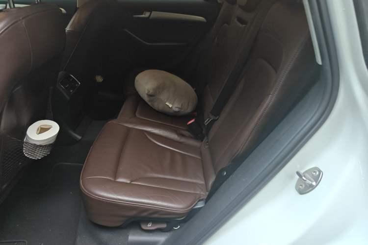 Used Audi Q5 2013 40 TFSI Technology Edition Left Rear Seat