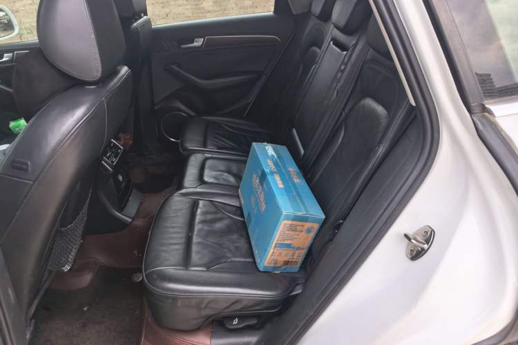 Used Audi Q5 2013 40 TFSI Comfort Edition Left Rear Seat