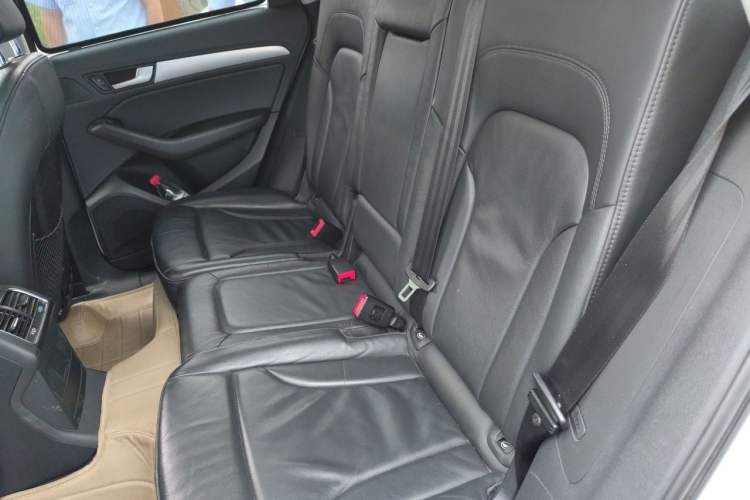 Used Audi Q5 2013 40 TFSI Technology Edition Left Rear Seat