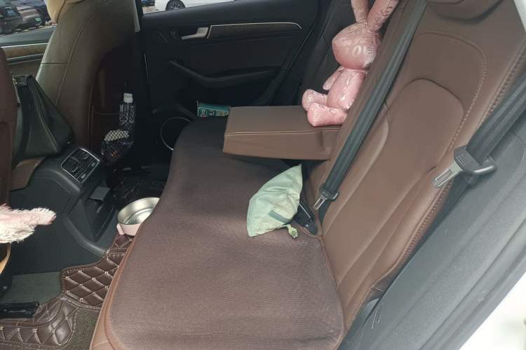 Used Audi Q5 2013 40 TFSI Comfort Edition Left Rear Seat