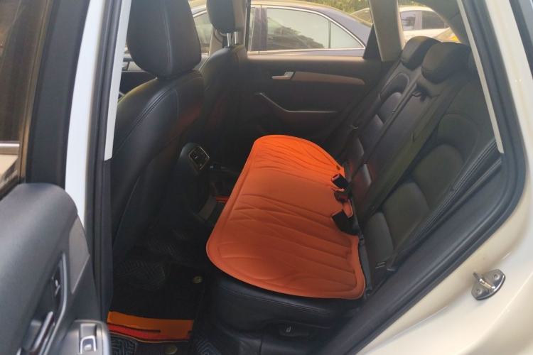 Used Audi Q5 2013 40 TFSI Ambition Left Rear Seat