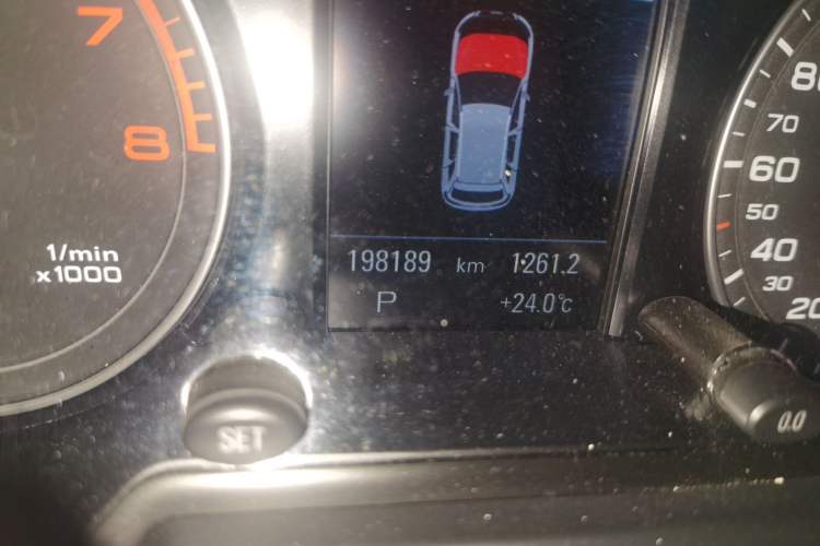 Used Audi Q5 2013 45 TFSI quattro Sport Edition Odometer Close Up