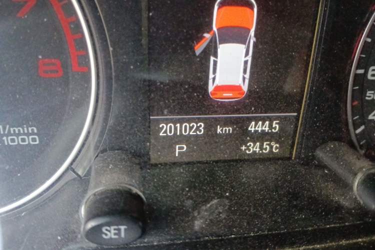 Used Audi Q5 2013 45 TFSI quattro Sport Edition Odometer Close Up