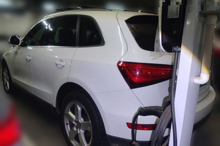 Used Audi Q5 2013 40 TFSI Comfort Edition Rear Left 45 Deg