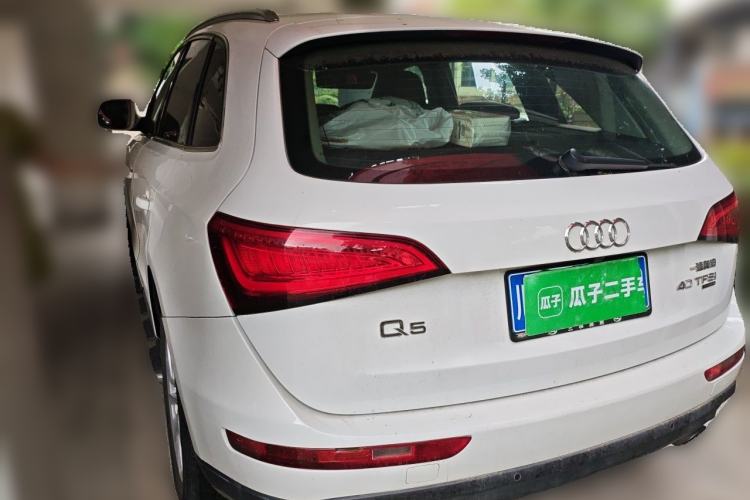 Used Audi Q5 2013 40 TFSI Technology Edition Rear Left 45 Deg