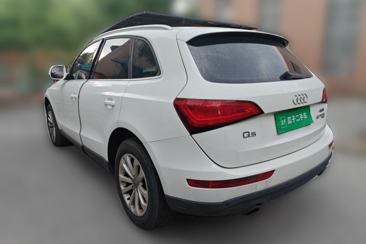 Used Audi Q5 2013 40 TFSI Technology Edition Rear Left 45 Deg