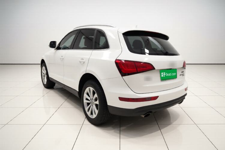 Used Audi Q5 2013 40 TFSI Technology Edition Rear Left 45 Deg